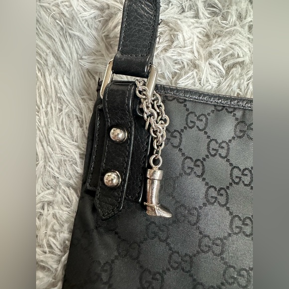 GG Monogrammed Gucci Purse/Crossbody - Picture 2 of 6